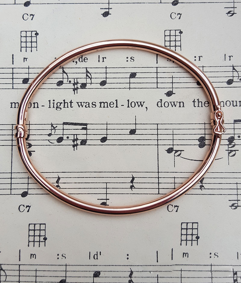 ladies rose gold bangle