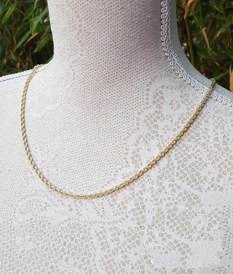 Chunky 9ct Yellow Gold Rope Chain Necklace in 16 to 28 inch lengths