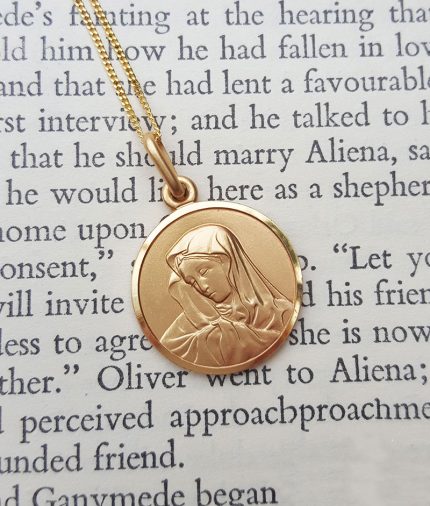 9ct Yellow Gold 2.3cm Madonna Religious Necklace