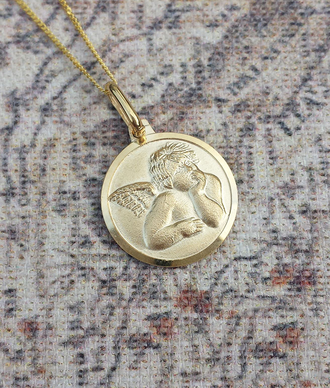 9ct gold angel pendant