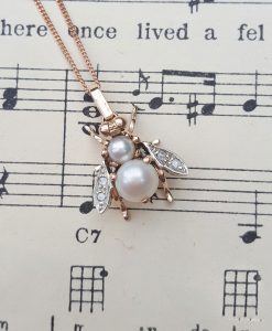 Bridal vintage pendant