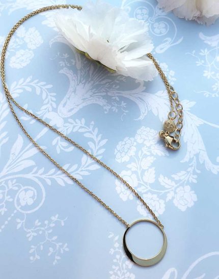 Open disc pendant necklace in solid 9ct yellow gold
