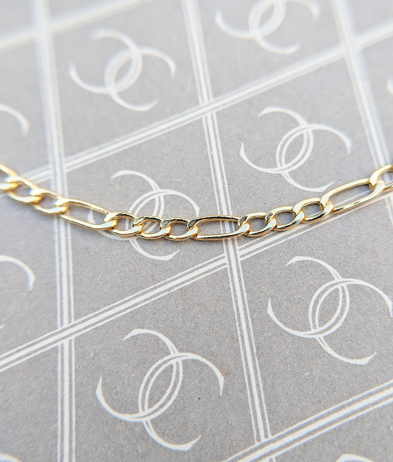 BH Jewelry 10K Yellow Gold Figaro Link Ankle Bracelet – 5mm Fancy Textured – 9-10 Inches