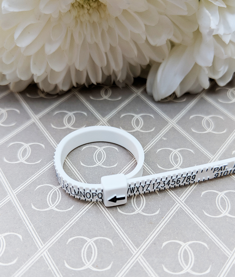 order a free uk ring sizer chains of gold