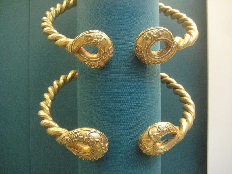 Iron age neck torcs discovered in Ipswich