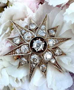 jewellery brooches uk