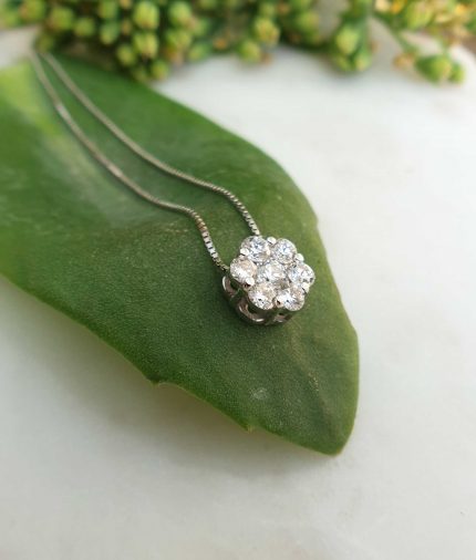 18ct White Gold Diamond Flower Shaped Dainty Necklace