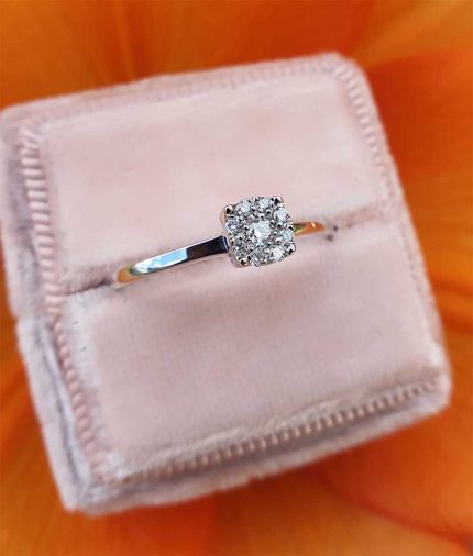 18ct White Gold Single Rose Cut Diamond Cluster Ring