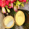 Vintage circular gold locket in 9ct gold Birmingham 1966